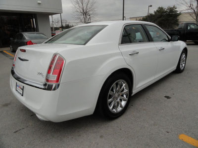 2012 Chrysler 300C  Base