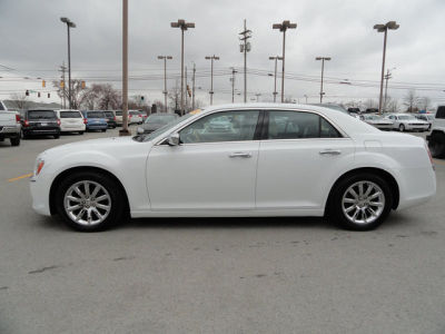 2012 Chrysler 300C  Base