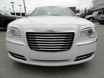 2012 Chrysler 300C  Base
