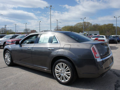 2013 Chrysler 300C  Base -
   Cars.com </title>
   <meta name="title" content="2013 Chrysler 300C  Base - Cars.com"/>
   <meta name="description" content="Listed on Cars.com