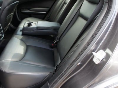 2013 Chrysler 300C  Base -
   Cars.com </title>
   <meta name="title" content="2013 Chrysler 300C  Base - Cars.com"/>
   <meta name="description" content="Listed on Cars.com