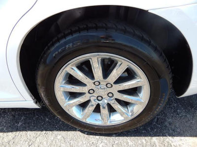 2013 Chrysler 300C  Base -
   Cars.com </title>
   <meta name="title" content="2013 Chrysler 300C  Base - Cars.com"/>
   <meta name="description" content="Listed on Cars.com