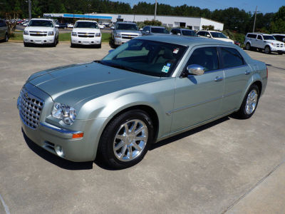2006 Chrysler 300C  Base -
   Cars.com </title>
   <meta name="title" content="2006 Chrysler 300C  Base - Cars.com"/>
   <meta name="description" content="Listed on Cars.com