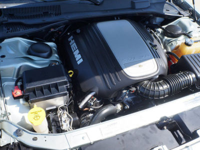 2006 Chrysler 300C  Base -
   Cars.com </title>
   <meta name="title" content="2006 Chrysler 300C  Base - Cars.com"/>
   <meta name="description" content="Listed on Cars.com