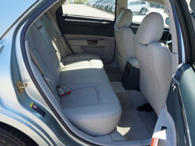 2006 Chrysler 300C  Base -
   Cars.com </title>
   <meta name="title" content="2006 Chrysler 300C  Base - Cars.com"/>
   <meta name="description" content="Listed on Cars.com