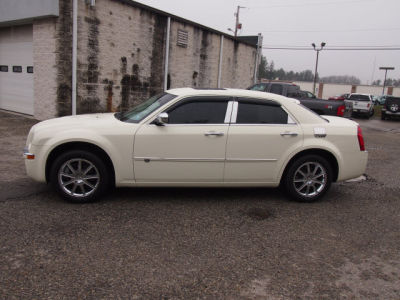 2008 Chrysler 300C  Base -
   Cars.com </title>
   <meta name="title" content="2008 Chrysler 300C  Base - Cars.com"/>
   <meta name="description" content="Listed on Cars.com