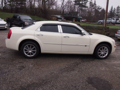 2008 Chrysler 300C  Base -
   Cars.com </title>
   <meta name="title" content="2008 Chrysler 300C  Base - Cars.com"/>
   <meta name="description" content="Listed on Cars.com