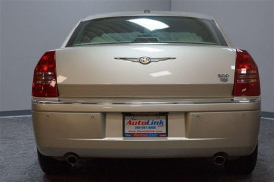 2006 Chrysler 300C -
   Cars.com </title>
   <meta name="title" content="2006 Chrysler 300C - Cars.com"/>
   <meta name="description" content="Listed on Cars.com