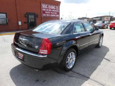 2010 Chrysler 300C  Base -
   Cars.com </title>
   <meta name="title" content="2010 Chrysler 300C  Base - Cars.com"/>
   <meta name="description" content="Listed on Cars.com