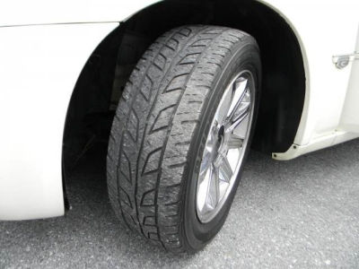 2006 Chrysler 300C  C -
   Cars.com </title>
   <meta name="title" content="2006 Chrysler 300C  C - Cars.com"/>
   <meta name="description" content="Listed on Cars.com