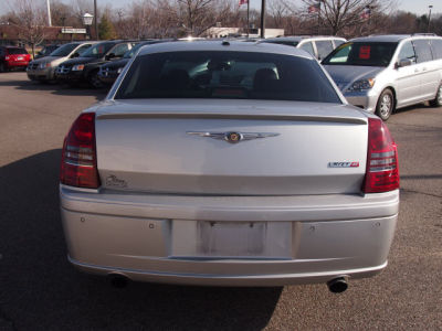 2006 Chrysler 300C  SRT-8 -
   Cars.com </title>
   <meta name="title" content="2006 Chrysler 300C  SRT-8 - Cars.com"/>
   <meta name="description" content="Listed on Cars.com