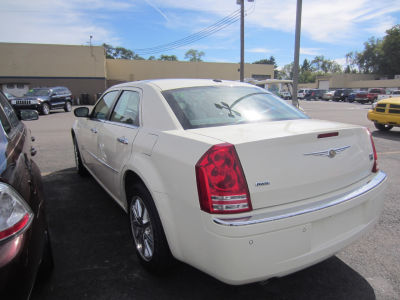 2010 Chrysler 300C  Base -
   Cars.com </title>
   <meta name="title" content="2010 Chrysler 300C  Base - Cars.com"/>
   <meta name="description" content="Listed on Cars.com