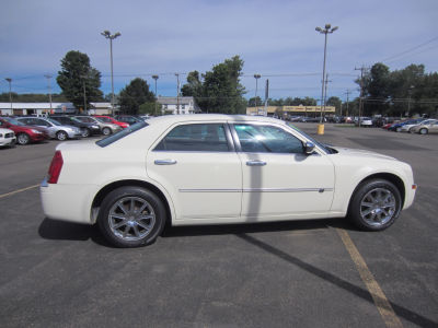 2010 Chrysler 300C  Base -
   Cars.com </title>
   <meta name="title" content="2010 Chrysler 300C  Base - Cars.com"/>
   <meta name="description" content="Listed on Cars.com