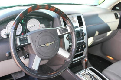 2007 Chrysler 300C  Base -
   Cars.com </title>
   <meta name="title" content="2007 Chrysler 300C  Base - Cars.com"/>
   <meta name="description" content="Listed on Cars.com