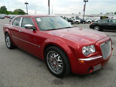 2007 Chrysler 300C  Base -
   Cars.com </title>
   <meta name="title" content="2007 Chrysler 300C  Base - Cars.com"/>
   <meta name="description" content="Listed on Cars.com