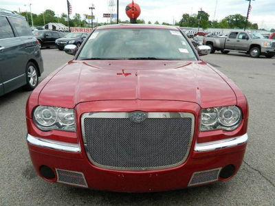 2007 Chrysler 300C  Base -
   Cars.com </title>
   <meta name="title" content="2007 Chrysler 300C  Base - Cars.com"/>
   <meta name="description" content="Listed on Cars.com