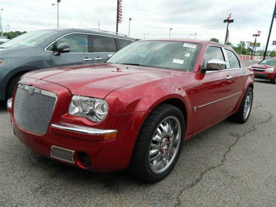 2007 Chrysler 300C  Base -
   Cars.com </title>
   <meta name="title" content="2007 Chrysler 300C  Base - Cars.com"/>
   <meta name="description" content="Listed on Cars.com