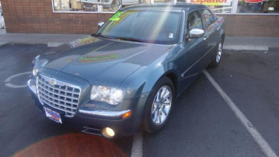 2005 Chrysler 300C  Base -
   Cars.com </title>
   <meta name="title" content="2005 Chrysler 300C  Base - Cars.com"/>
   <meta name="description" content="Listed on Cars.com