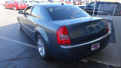 2005 Chrysler 300C  Base -
   Cars.com </title>
   <meta name="title" content="2005 Chrysler 300C  Base - Cars.com"/>
   <meta name="description" content="Listed on Cars.com