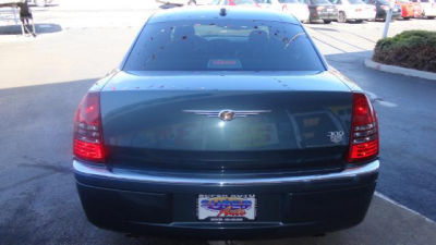 2005 Chrysler 300C  Base -
   Cars.com </title>
   <meta name="title" content="2005 Chrysler 300C  Base - Cars.com"/>
   <meta name="description" content="Listed on Cars.com