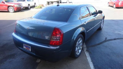 2005 Chrysler 300C  Base -
   Cars.com </title>
   <meta name="title" content="2005 Chrysler 300C  Base - Cars.com"/>
   <meta name="description" content="Listed on Cars.com