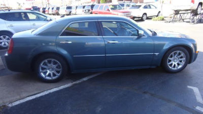 2005 Chrysler 300C  Base -
   Cars.com </title>
   <meta name="title" content="2005 Chrysler 300C  Base - Cars.com"/>
   <meta name="description" content="Listed on Cars.com