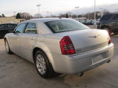2006 Chrysler 300C  Base -
   Cars.com </title>
   <meta name="title" content="2006 Chrysler 300C  Base - Cars.com"/>
   <meta name="description" content="Listed on Cars.com