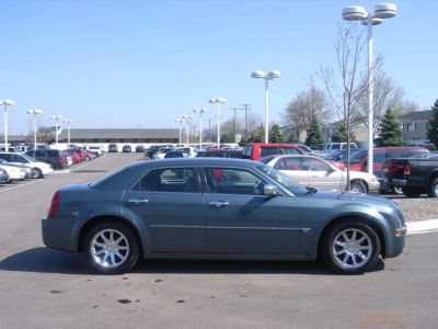 2006 Chrysler 300C  Base -
   Cars.com </title>
   <meta name="title" content="2006 Chrysler 300C  Base - Cars.com"/>
   <meta name="description" content="Listed on Cars.com