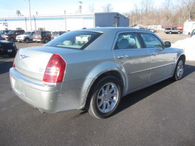 2006 Chrysler 300C  Base -
   Cars.com </title>
   <meta name="title" content="2006 Chrysler 300C  Base - Cars.com"/>
   <meta name="description" content="Listed on Cars.com