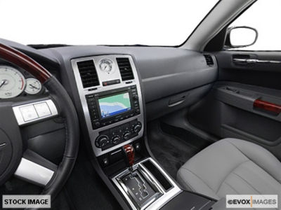 2005 Chrysler 300C  Base -
   Cars.com </title>
   <meta name="title" content="2005 Chrysler 300C  Base - Cars.com"/>
   <meta name="description" content="Listed on Cars.com