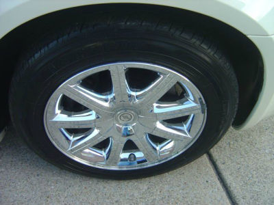 2007 Chrysler 300C  Base -
   Cars.com </title>
   <meta name="title" content="2007 Chrysler 300C  Base - Cars.com"/>
   <meta name="description" content="Listed on Cars.com