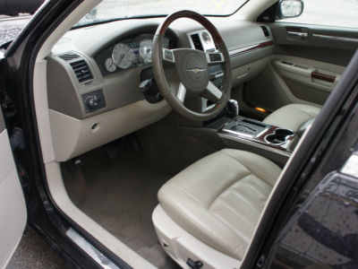 2008 Chrysler 300C  Base -
   Cars.com </title>
   <meta name="title" content="2008 Chrysler 300C  Base - Cars.com"/>
   <meta name="description" content="Listed on Cars.com