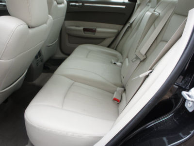 2008 Chrysler 300C  Base -
   Cars.com </title>
   <meta name="title" content="2008 Chrysler 300C  Base - Cars.com"/>
   <meta name="description" content="Listed on Cars.com