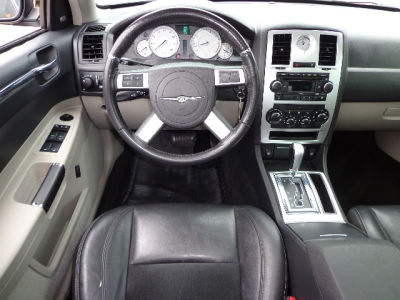 2007 Chrysler 300C  Base -
   Cars.com </title>
   <meta name="title" content="2007 Chrysler 300C  Base - Cars.com"/>
   <meta name="description" content="Listed on Cars.com