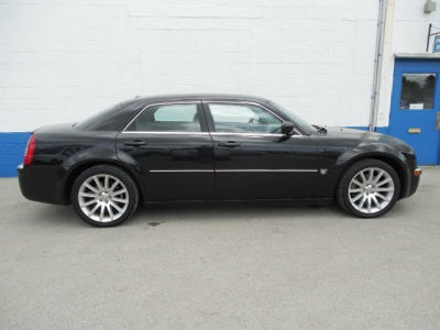 2007 Chrysler 300C  Base -
   Cars.com </title>
   <meta name="title" content="2007 Chrysler 300C  Base - Cars.com"/>
   <meta name="description" content="Listed on Cars.com