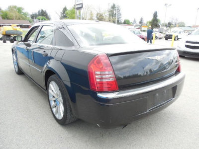 2007 Chrysler 300C  Base -
   Cars.com </title>
   <meta name="title" content="2007 Chrysler 300C  Base - Cars.com"/>
   <meta name="description" content="Listed on Cars.com