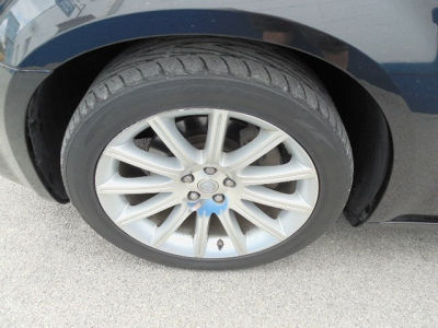 2007 Chrysler 300C  Base -
   Cars.com </title>
   <meta name="title" content="2007 Chrysler 300C  Base - Cars.com"/>
   <meta name="description" content="Listed on Cars.com