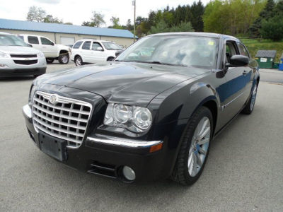 2007 Chrysler 300C  Base -
   Cars.com </title>
   <meta name="title" content="2007 Chrysler 300C  Base - Cars.com"/>
   <meta name="description" content="Listed on Cars.com