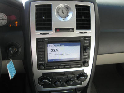 2007 Chrysler 300C  Base -
   Cars.com </title>
   <meta name="title" content="2007 Chrysler 300C  Base - Cars.com"/>
   <meta name="description" content="Listed on Cars.com