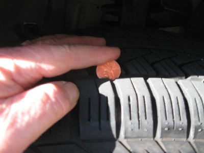 2007 Chrysler 300C  Base -
   Cars.com </title>
   <meta name="title" content="2007 Chrysler 300C  Base - Cars.com"/>
   <meta name="description" content="Listed on Cars.com