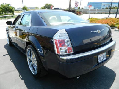 2006 Chrysler 300C  Base -
   Cars.com </title>
   <meta name="title" content="2006 Chrysler 300C  Base - Cars.com"/>
   <meta name="description" content="Listed on Cars.com