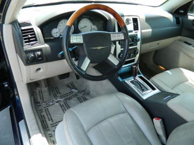 2006 Chrysler 300C  Base -
   Cars.com </title>
   <meta name="title" content="2006 Chrysler 300C  Base - Cars.com"/>
   <meta name="description" content="Listed on Cars.com