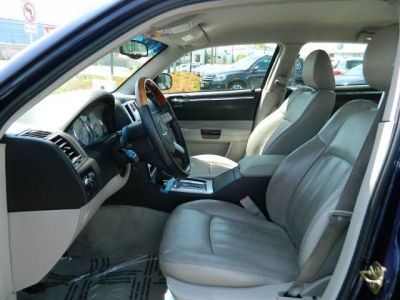 2006 Chrysler 300C  Base -
   Cars.com </title>
   <meta name="title" content="2006 Chrysler 300C  Base - Cars.com"/>
   <meta name="description" content="Listed on Cars.com