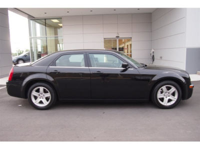 2006 Chrysler 300C  Base -
   Cars.com </title>
   <meta name="title" content="2006 Chrysler 300C  Base - Cars.com"/>
   <meta name="description" content="Listed on Cars.com