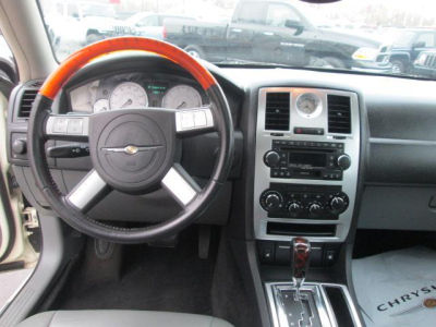 2005 Chrysler 300C  Base -
   Cars.com </title>
   <meta name="title" content="2005 Chrysler 300C  Base - Cars.com"/>
   <meta name="description" content="Listed on Cars.com
