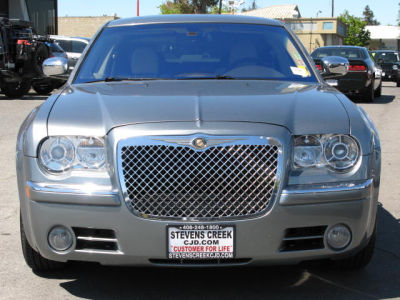 2006 Chrysler 300C  Base -
   Cars.com </title>
   <meta name="title" content="2006 Chrysler 300C  Base - Cars.com"/>
   <meta name="description" content="Listed on Cars.com