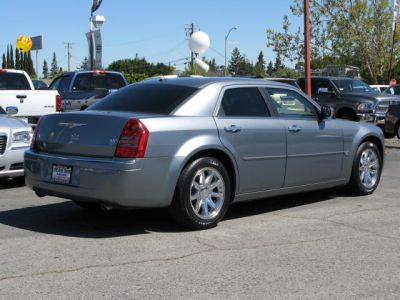2006 Chrysler 300C  Base -
   Cars.com </title>
   <meta name="title" content="2006 Chrysler 300C  Base - Cars.com"/>
   <meta name="description" content="Listed on Cars.com
