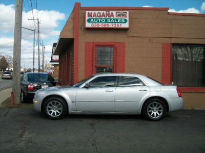 2005 Chrysler 300C  Base -
   Cars.com </title>
   <meta name="title" content="2005 Chrysler 300C  Base - Cars.com"/>
   <meta name="description" content="Listed on Cars.com