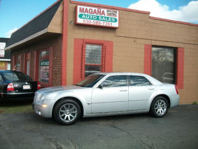 2005 Chrysler 300C  Base -
   Cars.com </title>
   <meta name="title" content="2005 Chrysler 300C  Base - Cars.com"/>
   <meta name="description" content="Listed on Cars.com