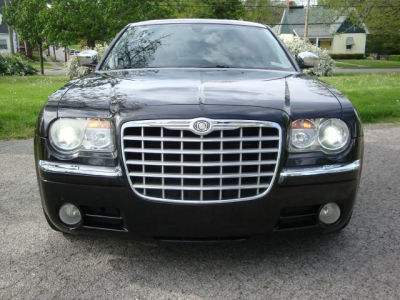 2005 Chrysler 300C  Base -
   Cars.com </title>
   <meta name="title" content="2005 Chrysler 300C  Base - Cars.com"/>
   <meta name="description" content="Listed on Cars.com
